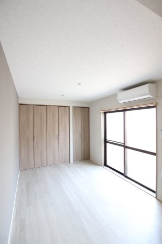 コーポ塚田の洋室|６帖