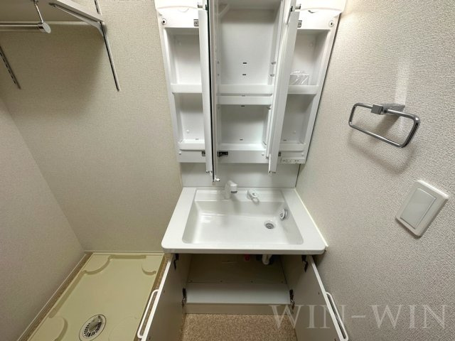 ニューライズ 外神の独立洗面台