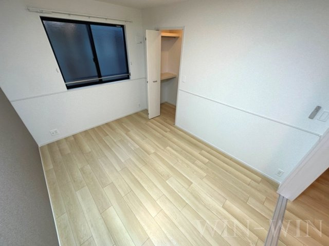 ニューライズ 外神の寝室