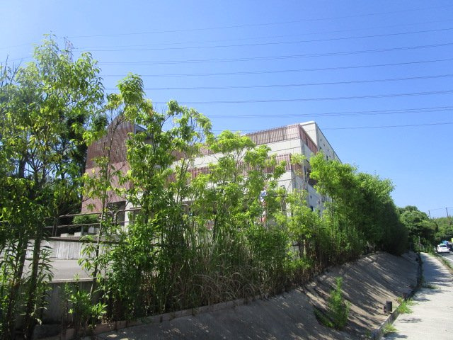 大東市大字龍間の店舗の外観
