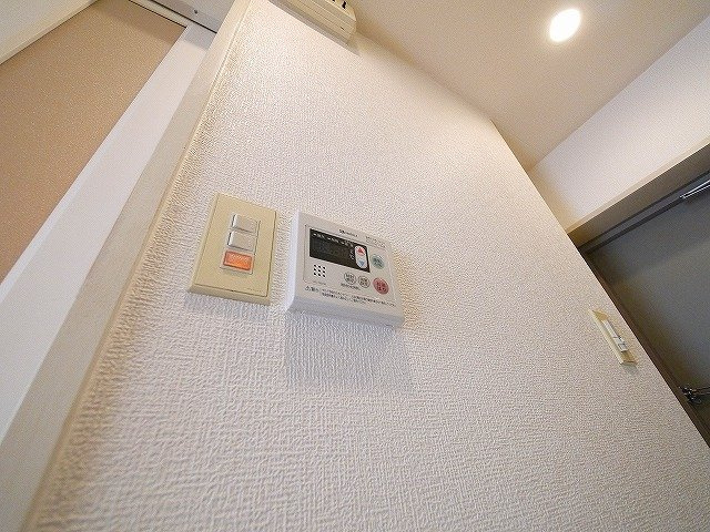 シティパレスあやめ池Ｐ３の設備|給湯リモコンです