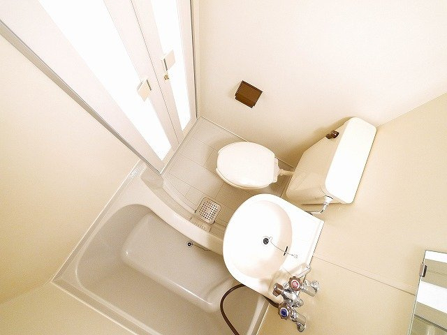 シティパレスあやめ池Ｐ３の浴室|ユニットバスです