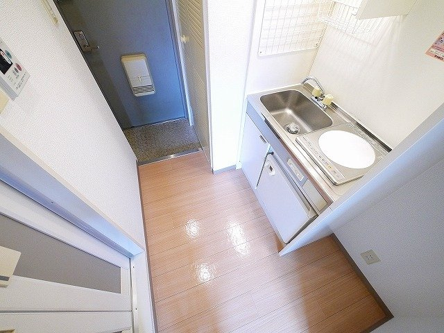 シティパレスあやめ池Ｐ３のその他|ちょっとした棚を置けるスペースがあります