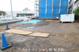 【駐車場】