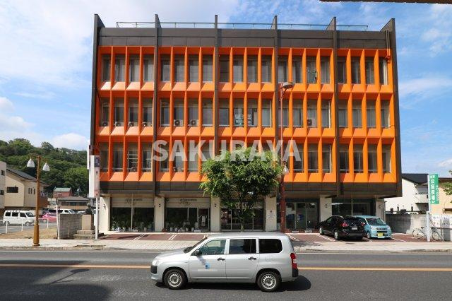 足利織物会館の外観