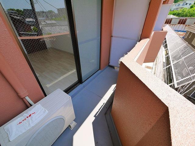 シティパレス富雄北のバルコニー|落ち着いた時間を過ごせるバルコニーです