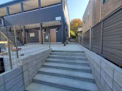 【エントランス】 | エステイトB東岩槻 | 毎日通るエントランスはこのようになっています