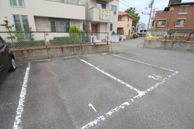 【駐車場】 | メゾンユニヴァー