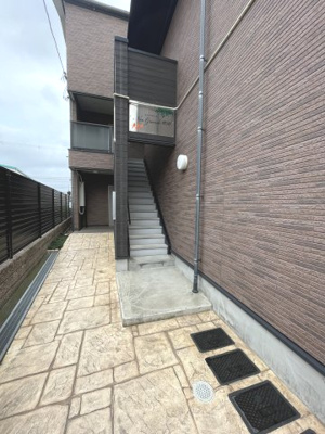 【エントランス】 | ネオグランデ吹田 | 清潔なエントランスです