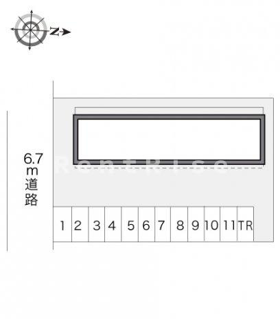 レオパレスロタシオンの駐車場