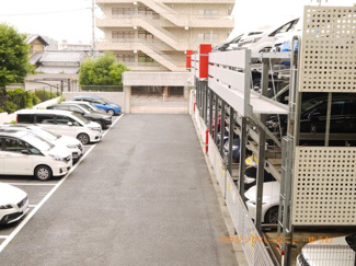 【駐車場】