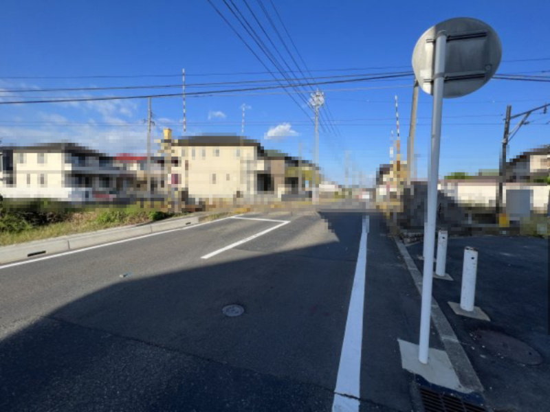 高浜市芳川町第4新築戸建　2号棟の前面道路含む現地写真|高浜市芳川町第4新築戸建前面道路写真です。東側公道約3.9～4.1ｍに接道