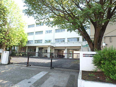 横浜市立下和泉小学校まで130ｍ