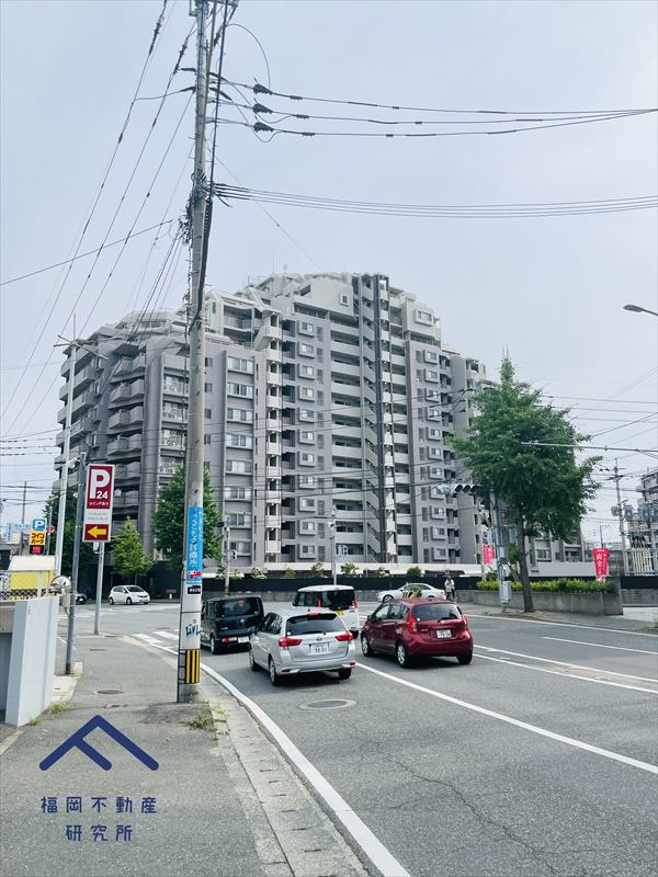 エイルマンション清水の外観