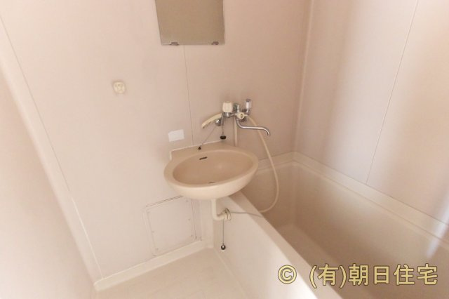 ピュア広本町の浴室