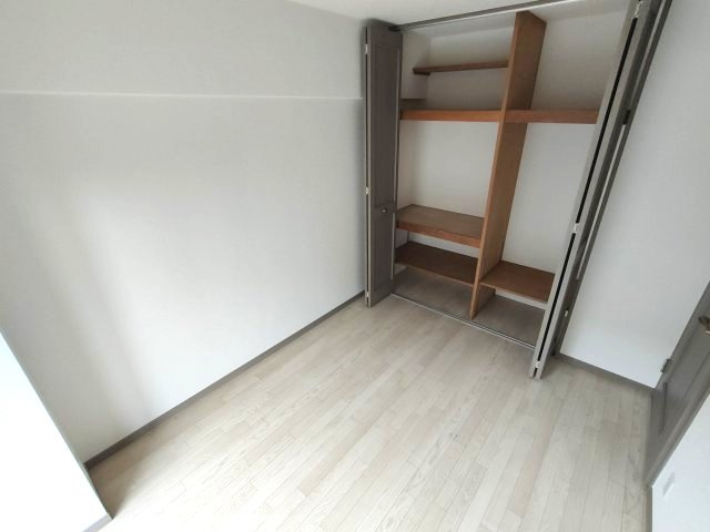 メイプルヴィラの寝室|開放的な寝室です