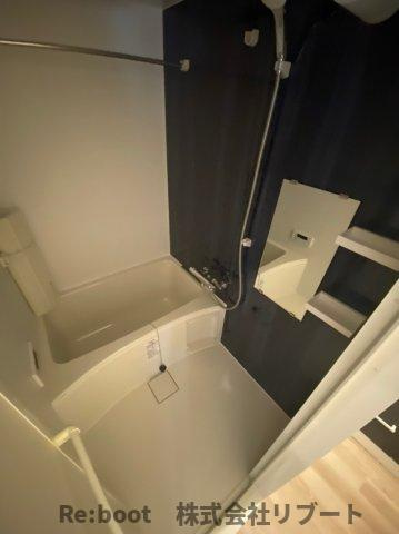 レ・ソール本八幡パラシオンの浴室