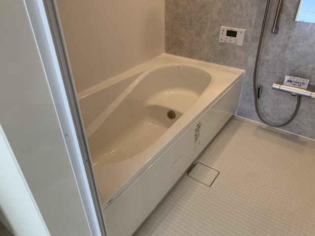 【No.6399】吉成南1丁目/3LDK+書斎+ドライルーム/建売の浴室