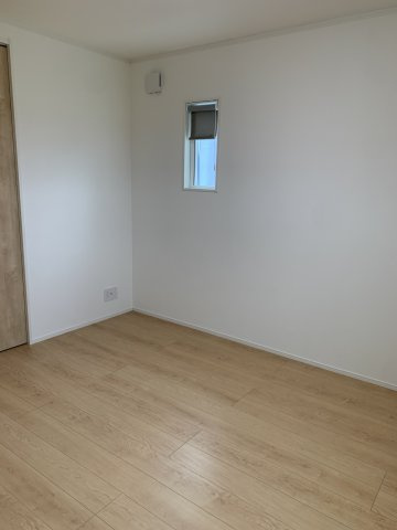 【No.6399】吉成南1丁目/3LDK+書斎+ドライルーム/建売の洋室