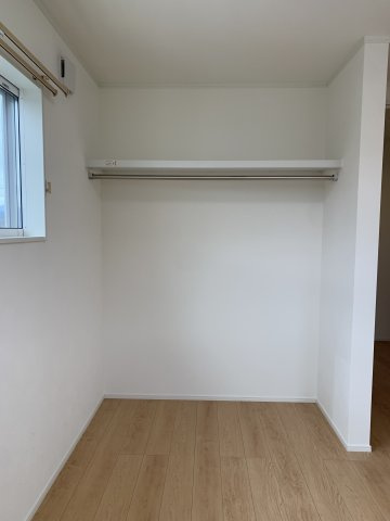 【No.6399】吉成南1丁目/3LDK+書斎+ドライルーム/建売の収納