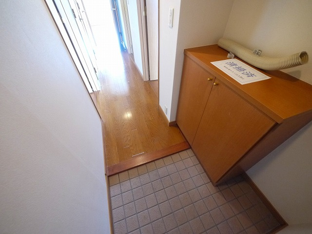 木津南パークサイドヴィレッヂの玄関