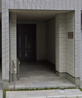 【エントランス】