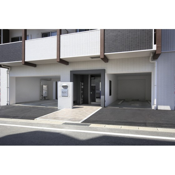 熊本市西区春日３丁目の賃貸マンションの駐車場