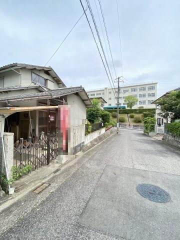 中古戸建　あさひが丘8丁目の前面道路含む現地写真
