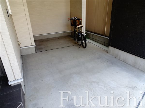 目黒4丁目戸建の駐車場