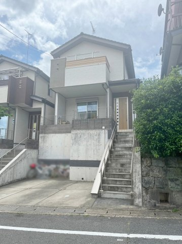 西賀茂角社町の外観