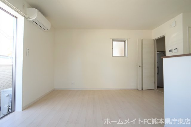 熊本市東区御領２丁目のアパートの居間・リビング