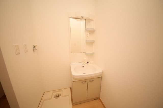 Sun Gardenの独立洗面台|シャンプードレッサー