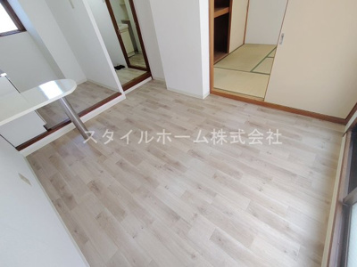 【居間・リビング】 | カワイマンション