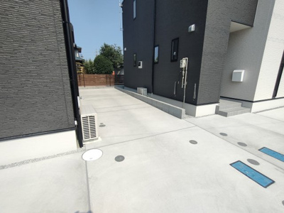 【駐車場】 | 南平野3丁目ドリームハウス | 駐車場があるので、車を買う予定の方も安心です