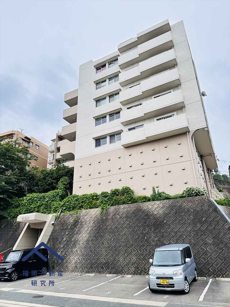 エクレール名島の外観