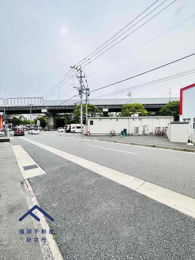 エクレール名島の周辺