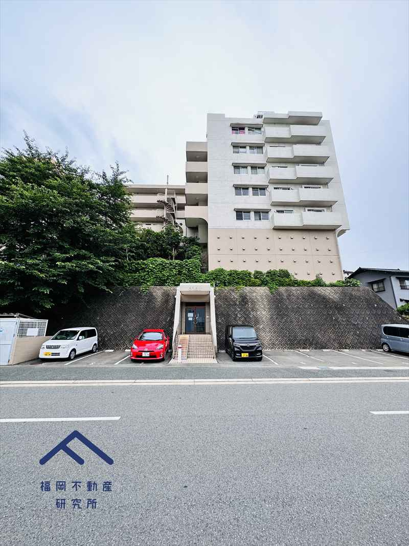 エクレール名島の外観