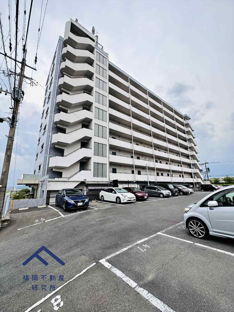 ハウスユマニテ赤間駅前の外観