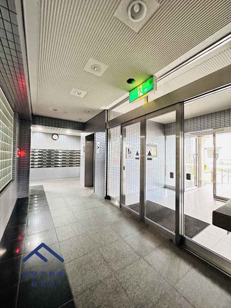 ハウスユマニテ赤間駅前のエントランス