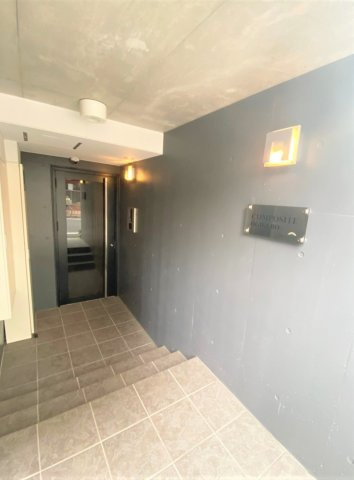 「防音マンション」コンポジット荻窪ラシクラスのエントランス