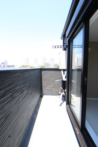 α(アルファ) parks eastのバルコニー