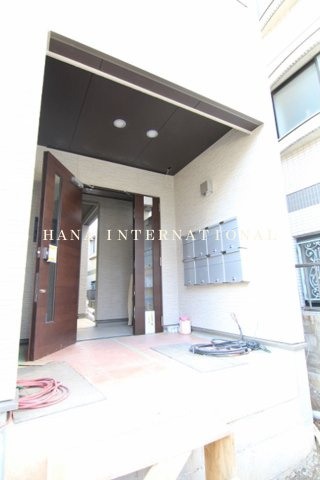 Ｌｉｌｙ　Ｂｅｌｌ のエントランス