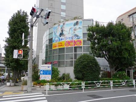 ラルーチェの周辺