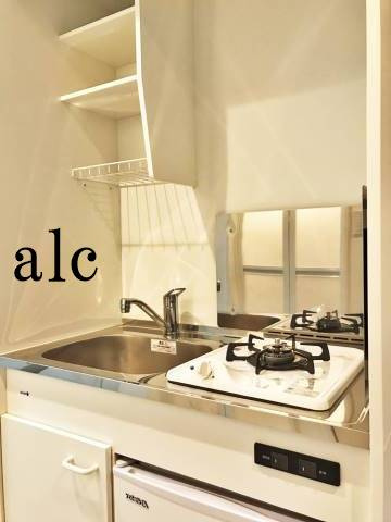 ラルーチェのキッチン|コンパクトなキッチンで掃除もラクラク　同シリーズ仕様
