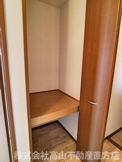 ジュネスK B棟の収納