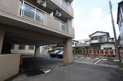 【駐車場】 | ヴァンクール小田原