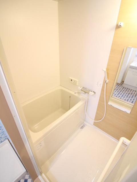 多蔵ハイツの浴室