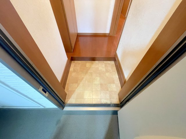 【玄関】 | ルシオ藤井寺