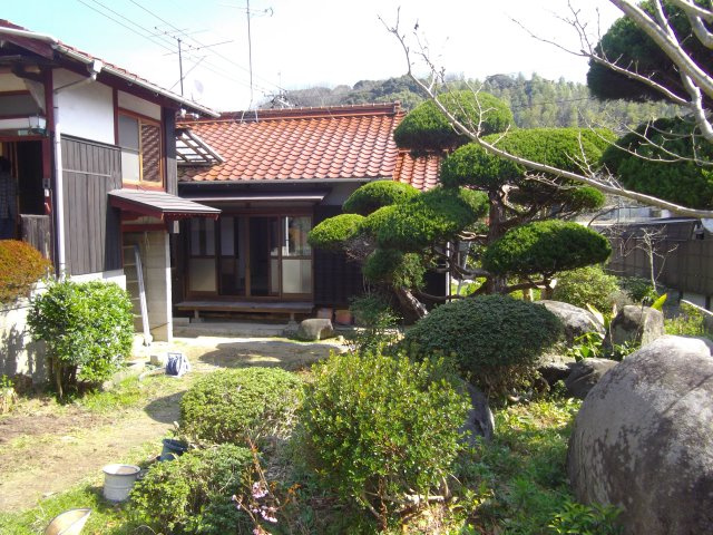 【庭】 | 上条貸家