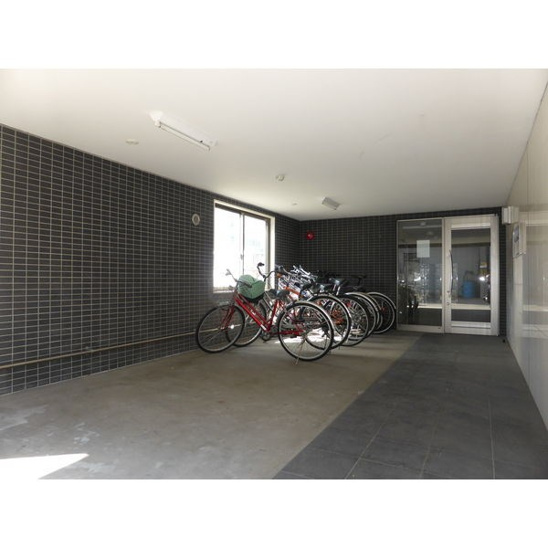 【エントランス】ハルトラーテ大通 